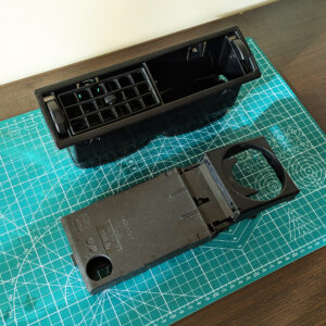 VW Golf 2 originaal õhusuunaja raam ja Audi topsihoidja mehhanism